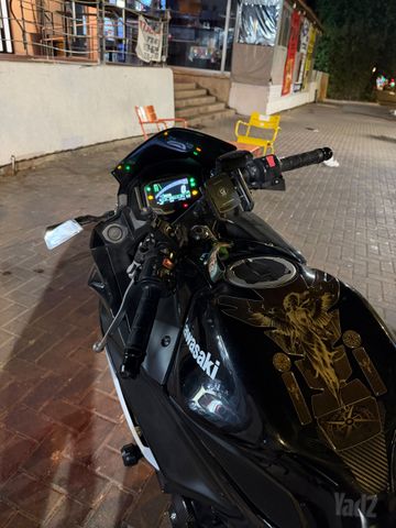 מודעת רכב קאוואסאקי נינג'ה 650