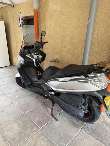 מודעת רכב קימקו דאון-טאון 350