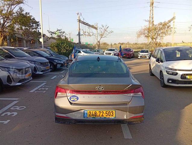 מודעת רכב יונדאי אלנטרה 1