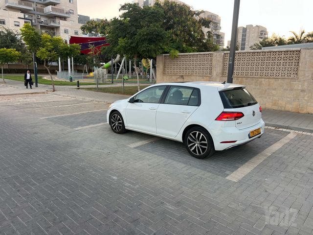 גולף Comfortline Plus אוט׳ 1.5 (150 כ״ס)