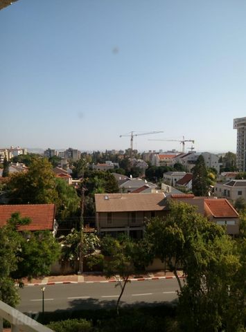 בר אילן 15