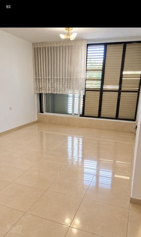 גבעת התחמושת 30