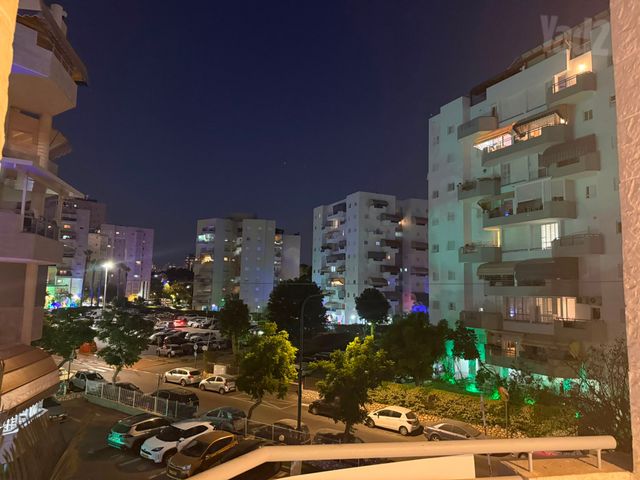 גרינשפן 9