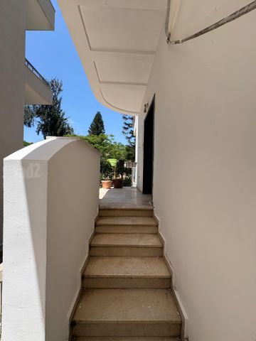 שדרות הצנחנים 6