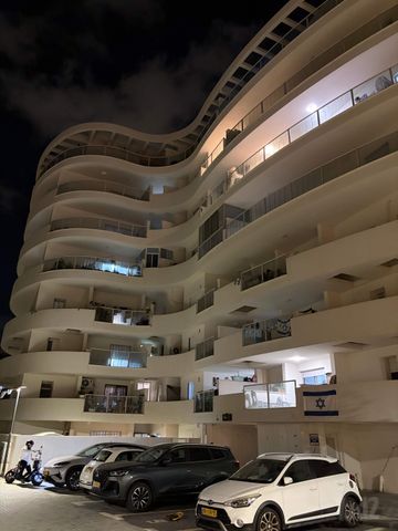 גלעד 3