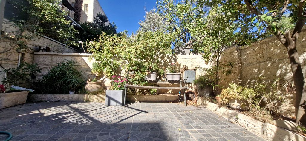 הגדוד החמישי 