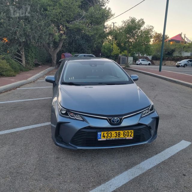 מודעת רכב טויוטה קורולה