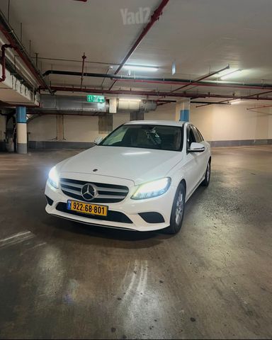 מודעת רכב מרצדס-בנץ C-class