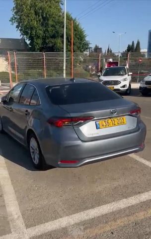 מודעת רכב טויוטה קורולה