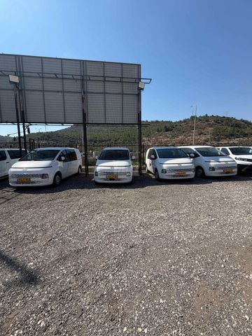 מודעת רכב יונדאי סטאריה