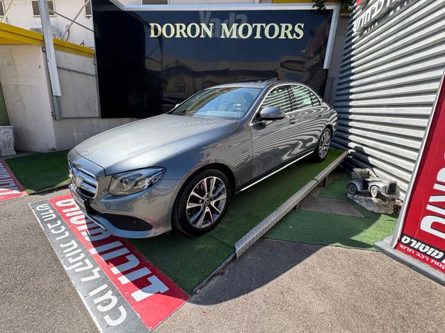 מודעת רכב מרצדס-בנץ E-class