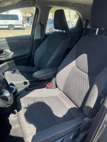 מודעת רכב טויוטה יאריס 2