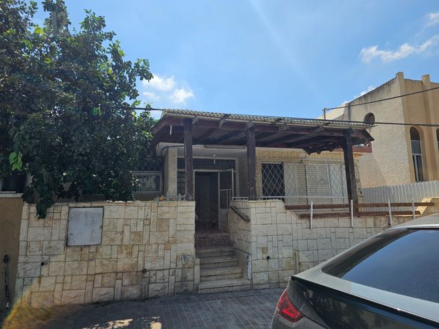 חננאל 1