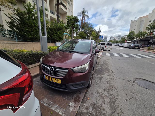 מודעת רכב אופל קרוסלנד X