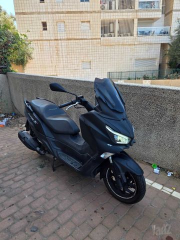 מודעת רכב סאן יאנג ג'וי-מקס 125
