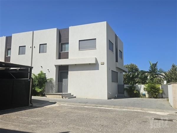 דרך השדות 47