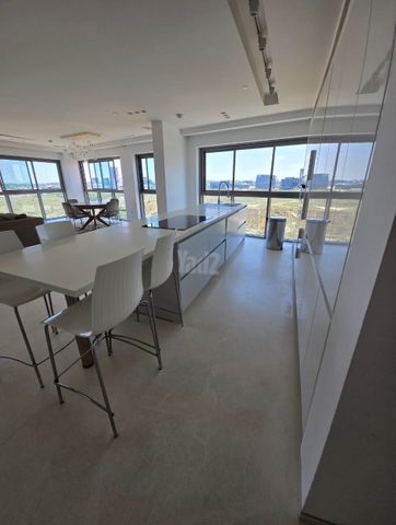 Herzliya, Israel 10