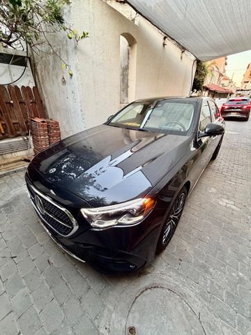 E-class Signature AMG E 300 היברידי אוט׳ 2.0 (255 כ״ס)