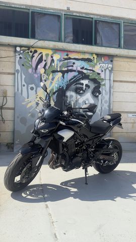 מודעת רכב קאוואסאקי Z900