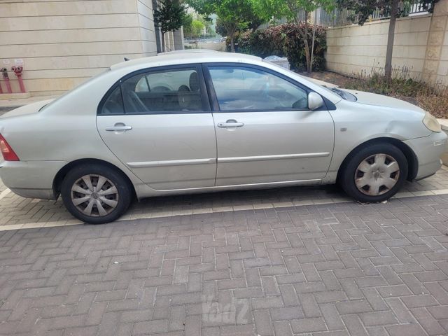 מודעת רכב טויוטה קורולה