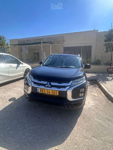 מודעת רכב מיצובישי ASX