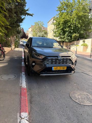 מודעת רכב טויוטה RAV4