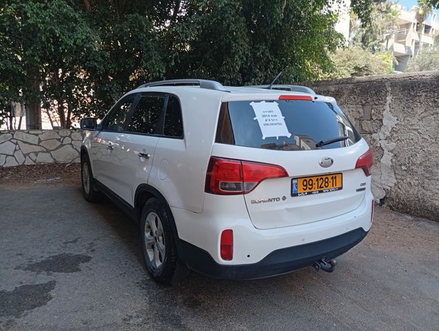 מודעת רכב קיה סורנטו