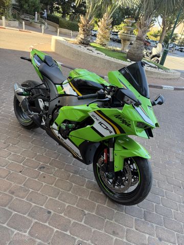 מודעת רכב קאוואסאקי נינג'ה ZX 10R