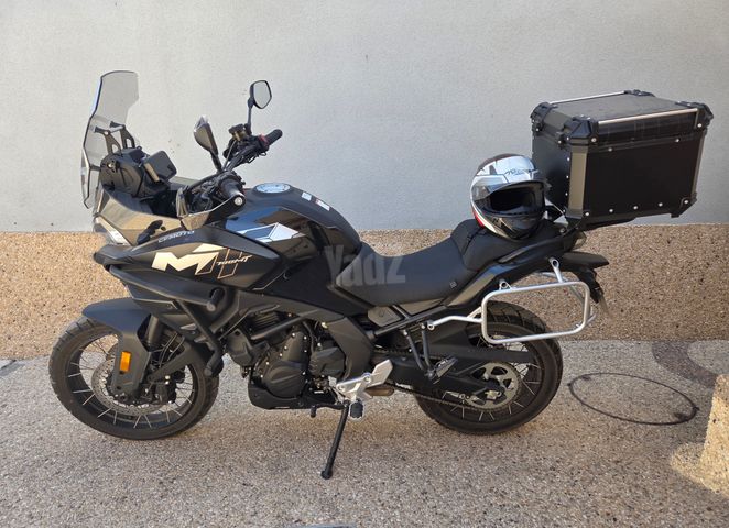 מודעת רכב CF MOTO 700MT