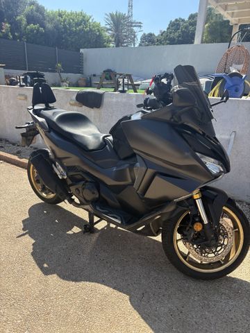 מודעת רכב הונדה FORZA750
