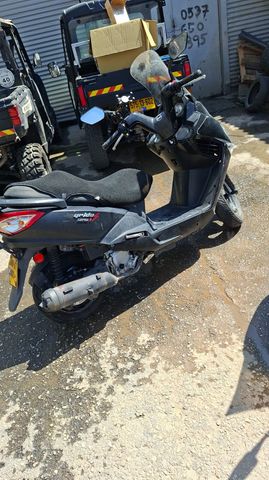 מודעת רכב סאן יאנג ג'וי רייד 125