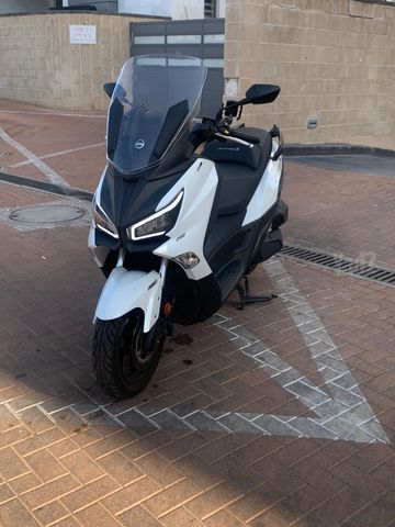 מודעת רכב סאן יאנג ג'וי-מקס Z-250