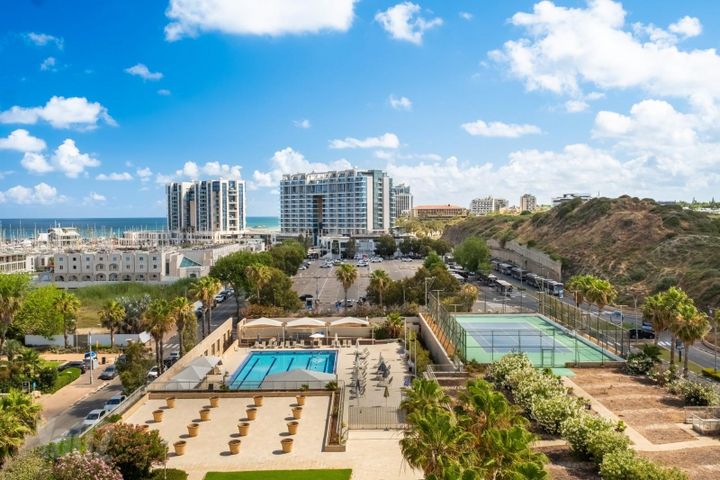 Herzliya, Israel 10