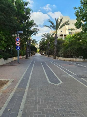 Tel Aviv-Yafo, Israel 3