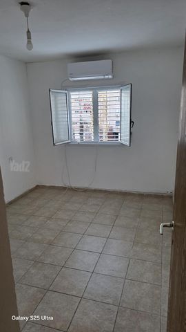 קרן היסוד 4
