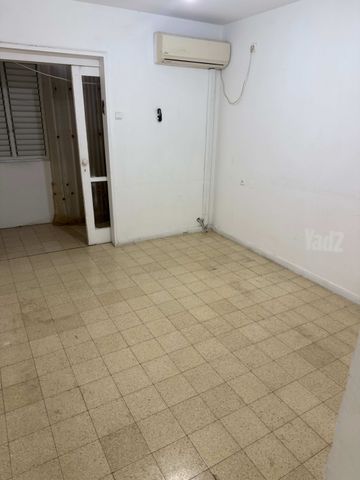 המעפילים 22
