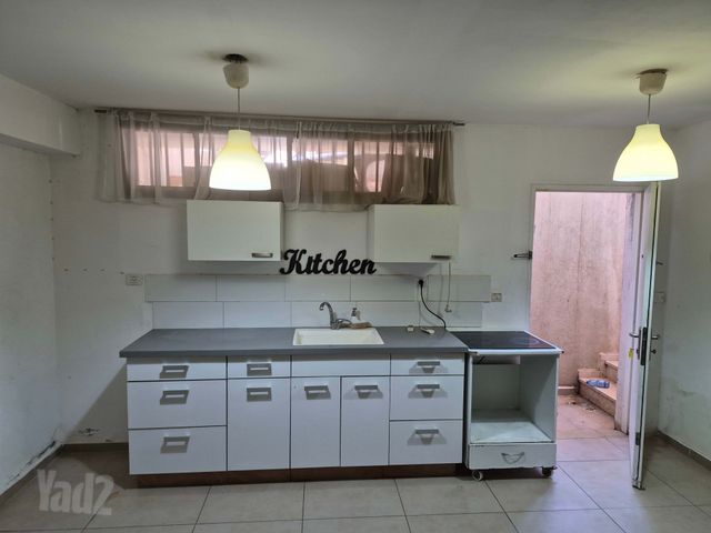 Rehovot, Israel 8