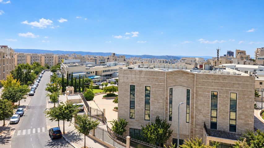 ירמיהו הנביא 30
