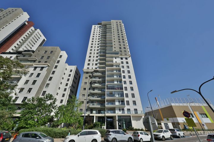 נעמי שמר 11