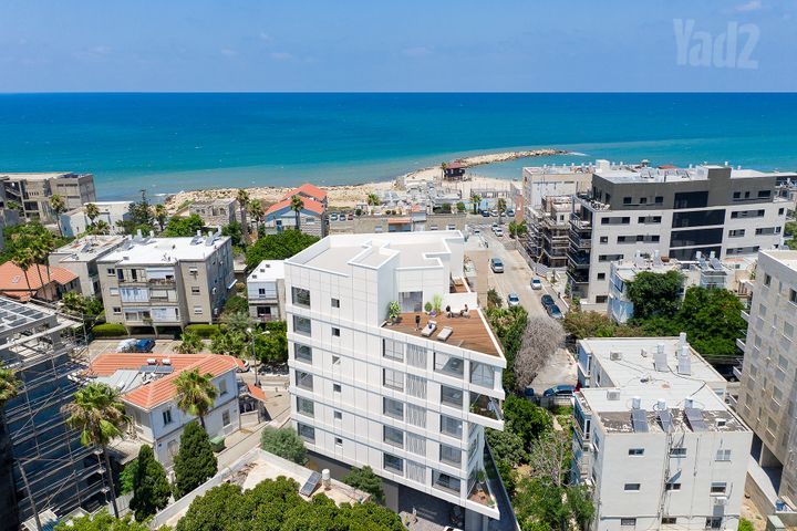 השרון 27