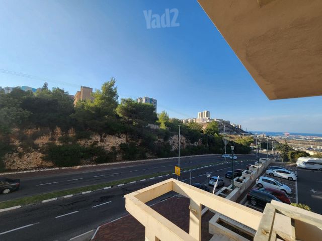 עמוס 