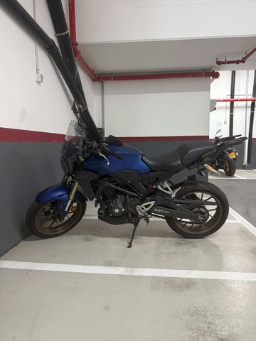מודעת רכב הונדה CB300R
