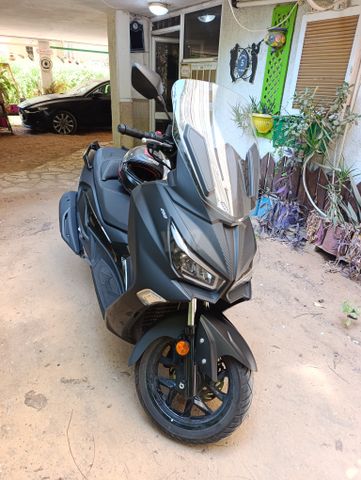 מודעת רכב סאן יאנג ג'וי-מקס Z-250
