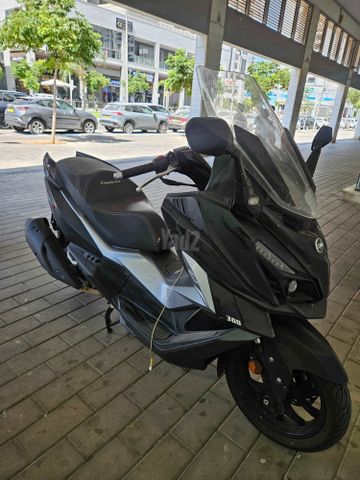 מודעת רכב סאן יאנג קרוזים 300