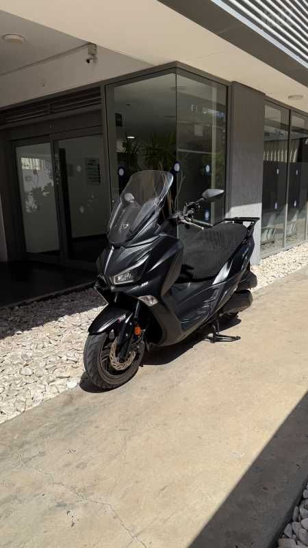 מודעת רכב סאן יאנג ג'וי-מקס 300 XI