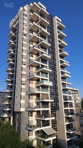 Ramat Gan, Israel 9