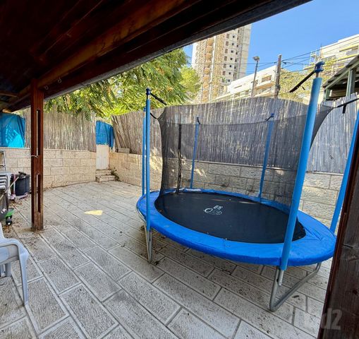 חיים סירני 1