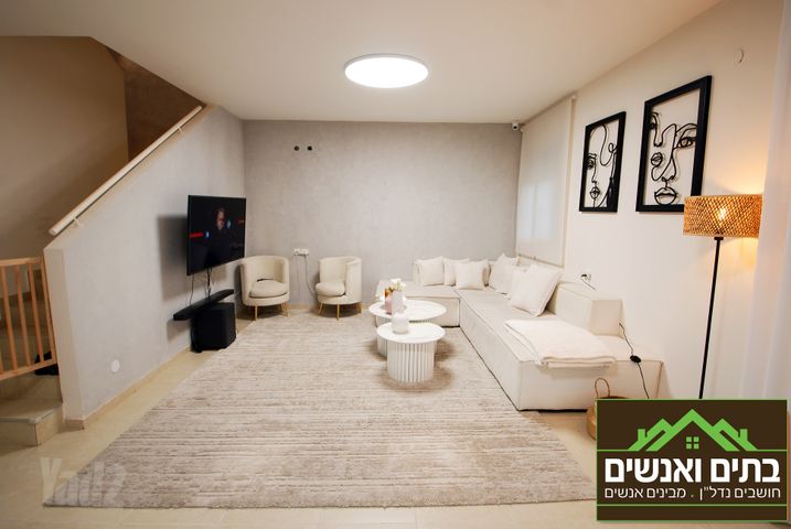 טופז 19