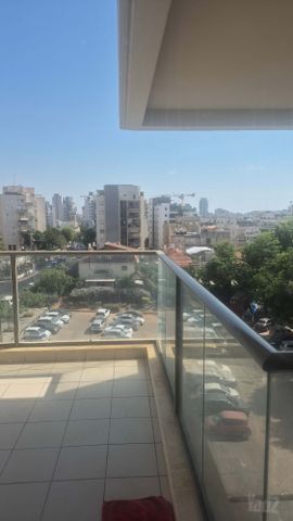 דירה, מרום נווה, רמת יצחק, רמת גן