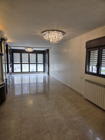דירה למכירה בירושלים (תיווך) — 2